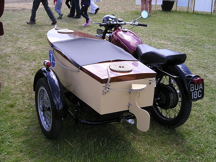 Sidecar Boat